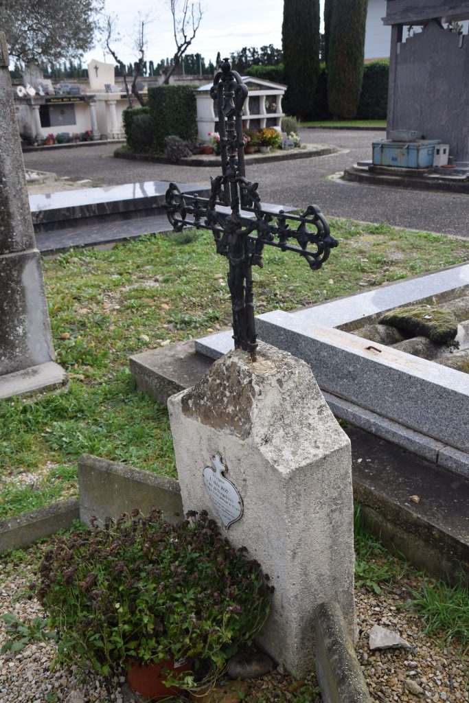 tombe-cure-Roy